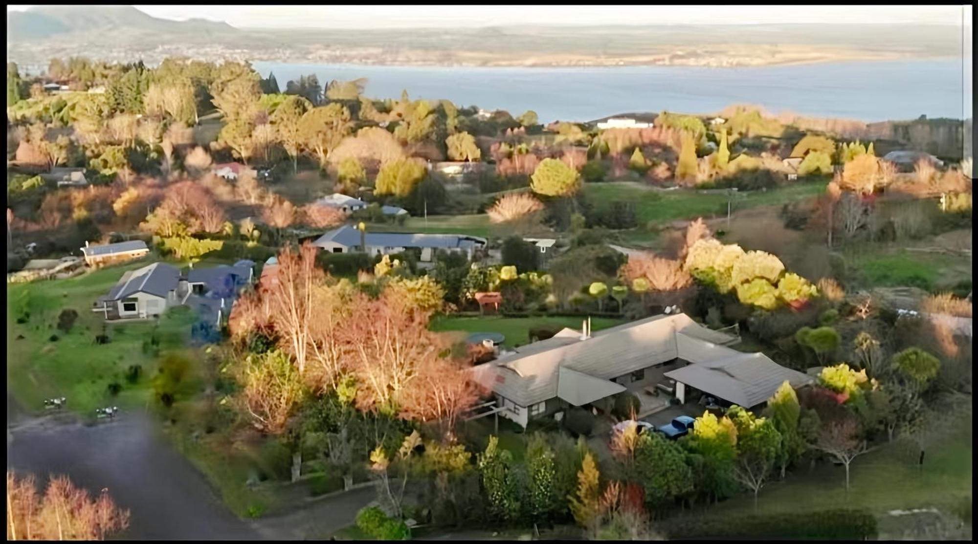 Acacia Bay Lodge Taupo Eksteriør bilde