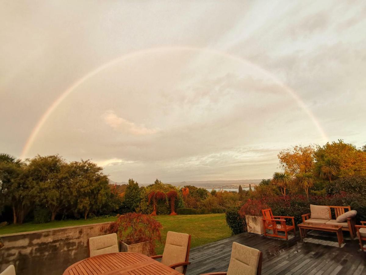 Acacia Bay Lodge Taupo Eksteriør bilde