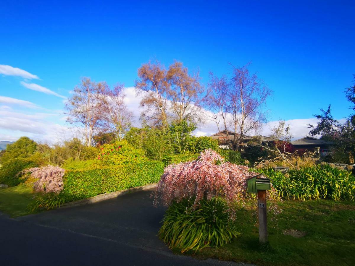 Acacia Bay Lodge Taupo Eksteriør bilde